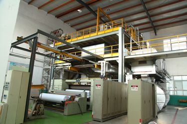 Xinyang Yihe Non-Woven Co., Ltd. factory production line