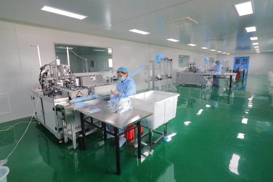 Xinyang Yihe Non-Woven Co., Ltd. manufacturer production line