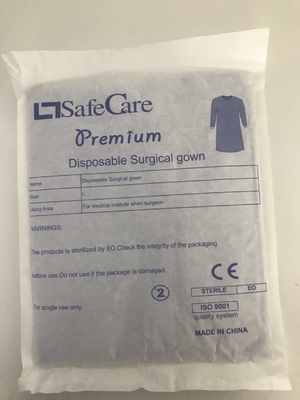 Eco friendly Reinforced Surgical Gown Ultrosonic Welding Individual Package Anti Bacterial Sterlization Style