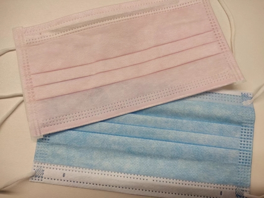 Comfortable PP 3 Ply Nonwoven Fabric Disposable Face Mask Size 17.5*9.5cm