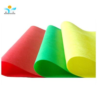 Non Woven Fabrics PP Non Woven Coverall Red White Blue Size Customized Durable Hygiene